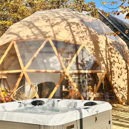 La Bulle D'ostara * Saint-Georges-Montcocq