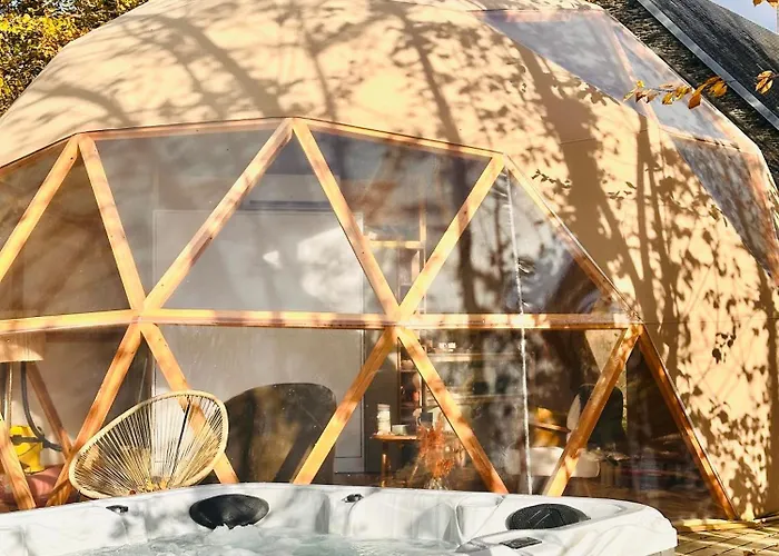 La Bulle D'ostara * Saint-Georges-Montcocq